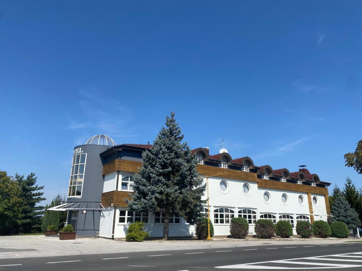 Hotel Lagus Gornji Kneginec Eksteriør billede